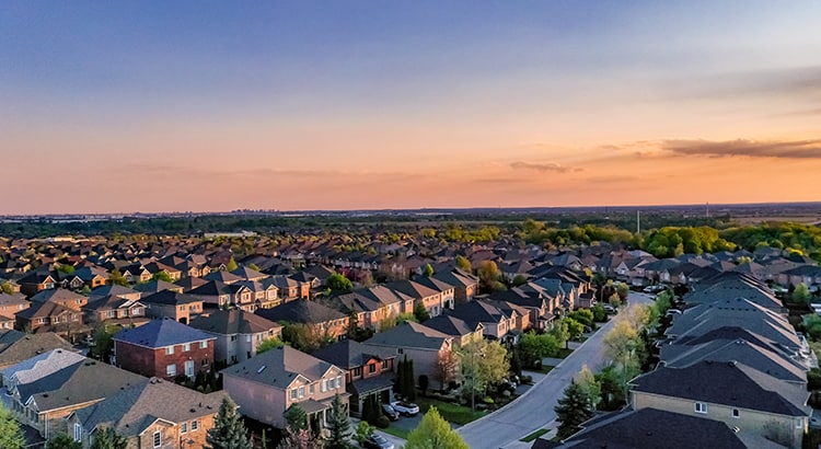 20221207 blog advantages of buying a home today